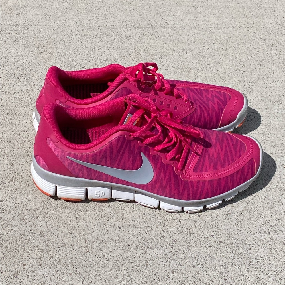 Nike Free 5.0 Women's Fuchsia Athletic Shoes
